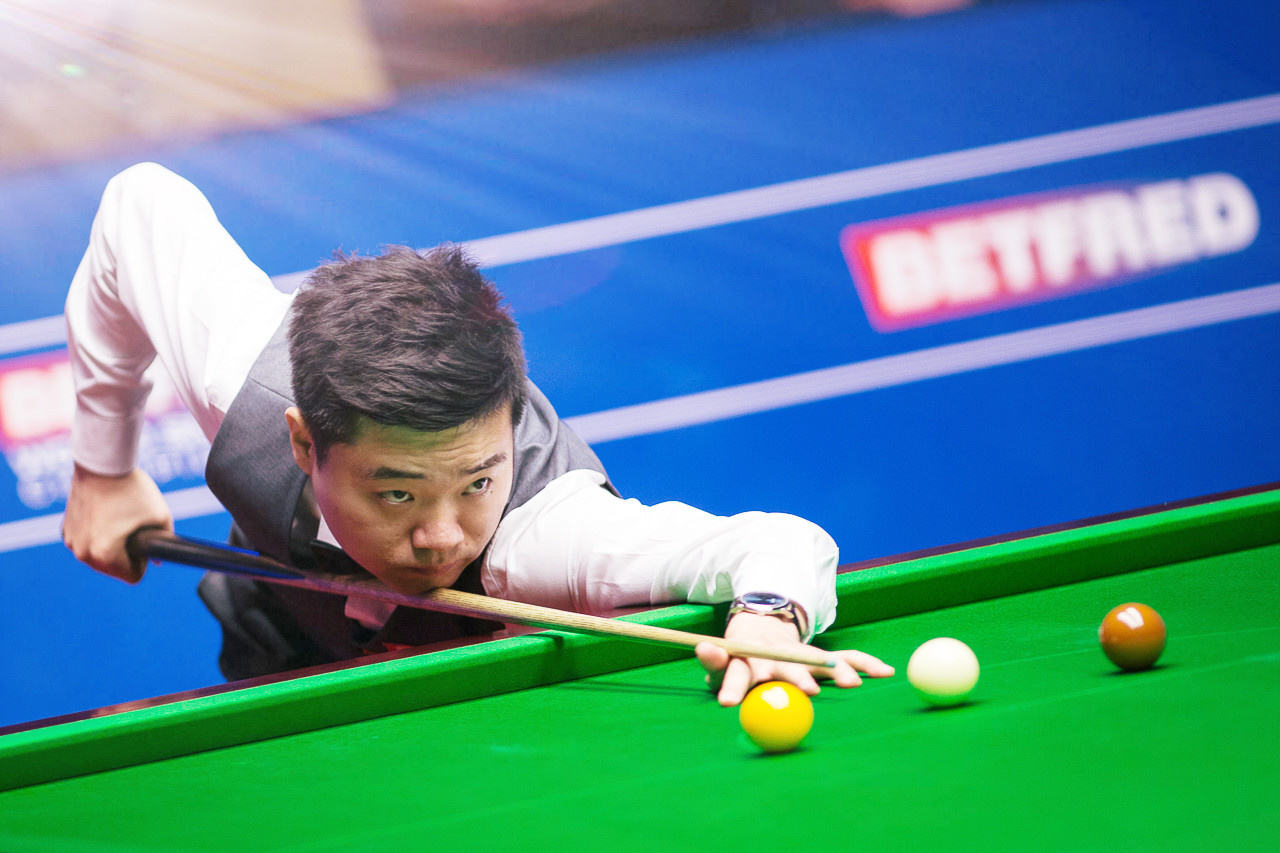 一名球员 一名球员