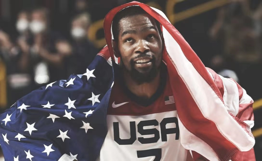 与到巴塞罗 与到巴塞罗