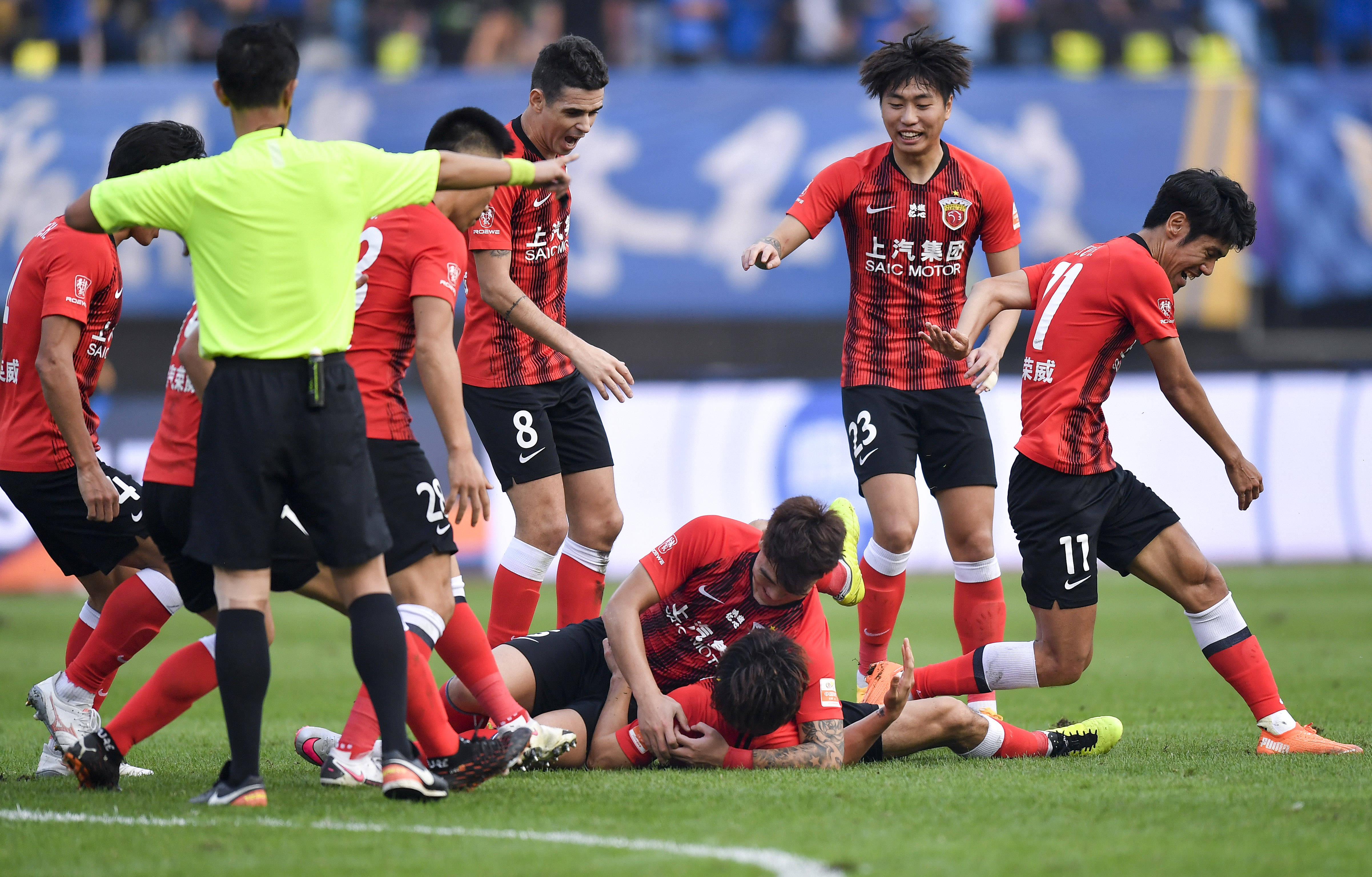 了新鲜血液 了新鲜血液